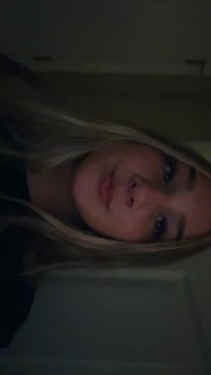 @Bella