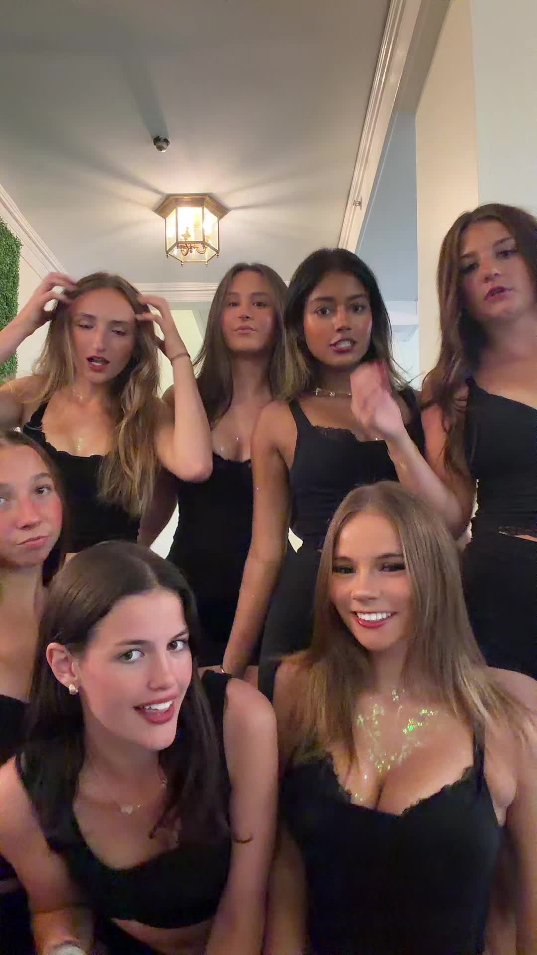 @🙈