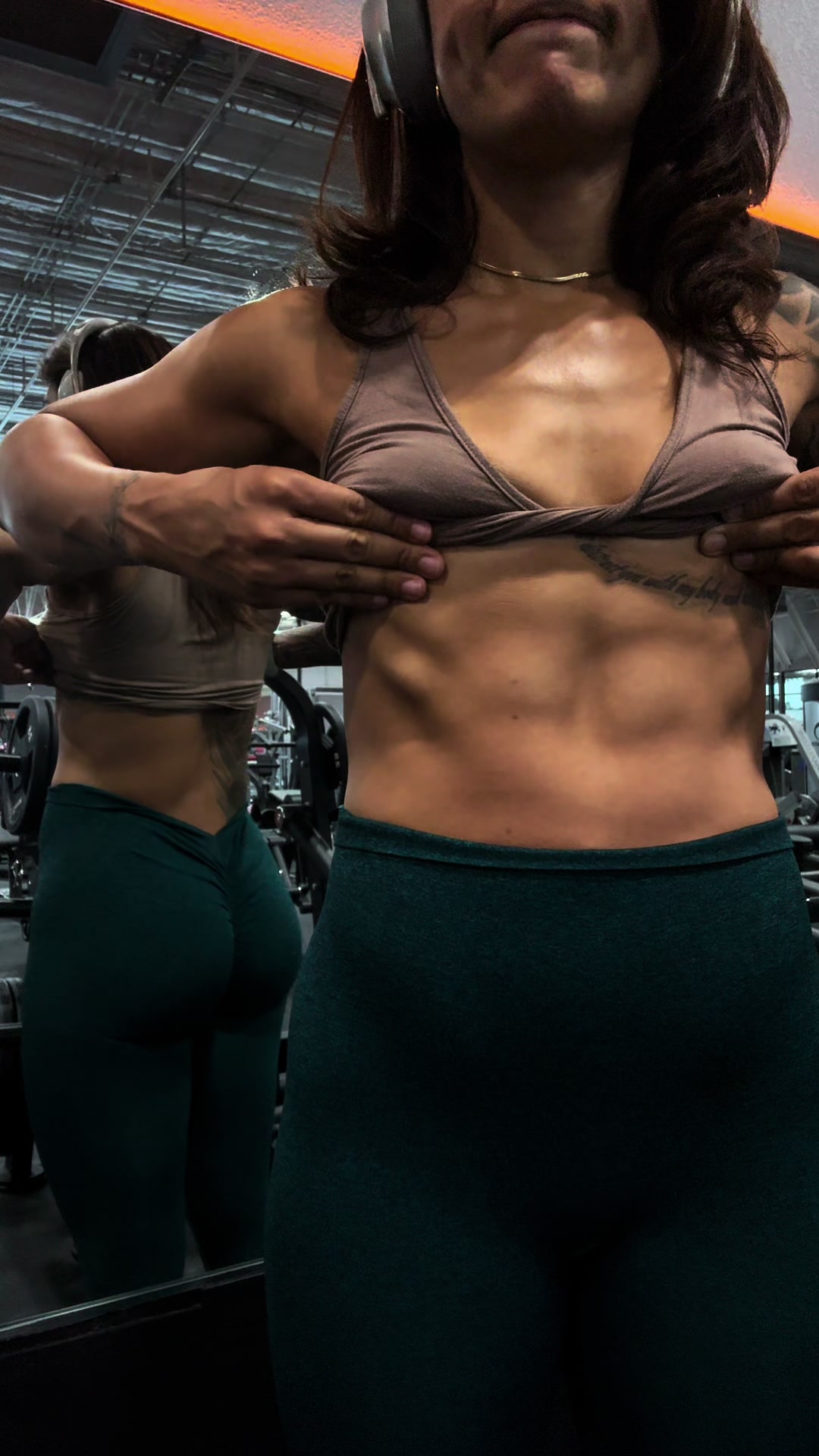 @ibuildbaddies