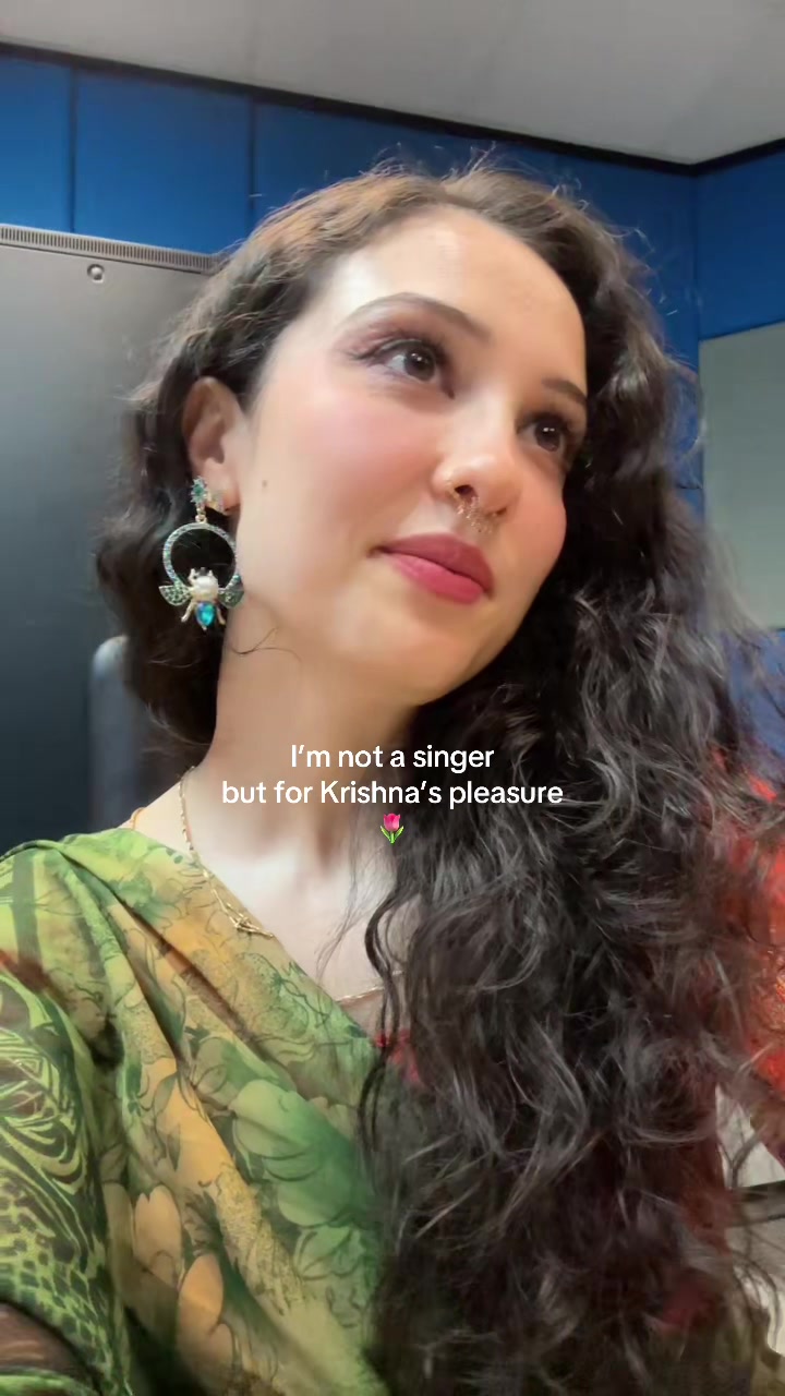 @Krsna Priya Dasa