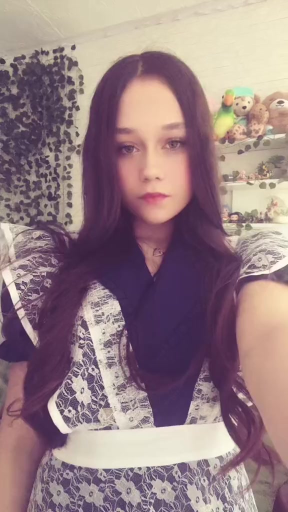 @лёля🍓