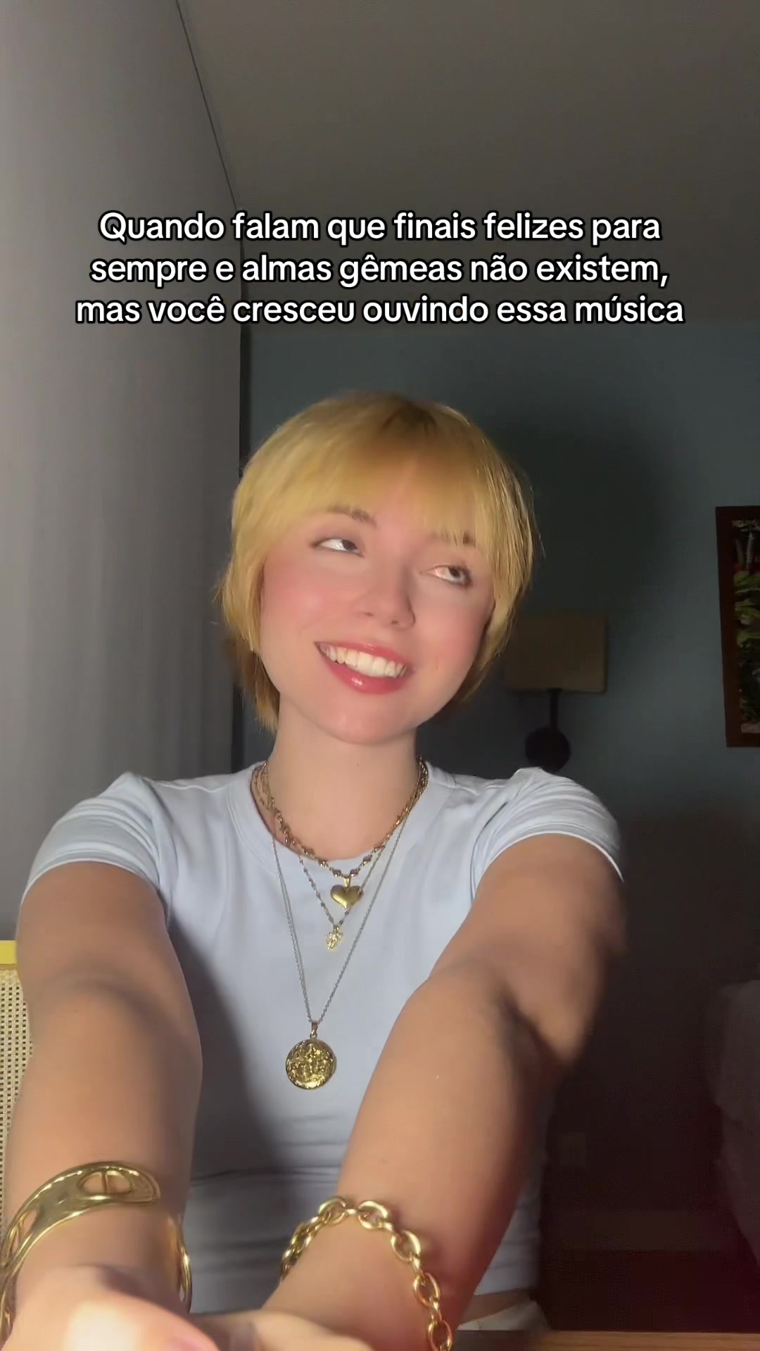 @𝐌