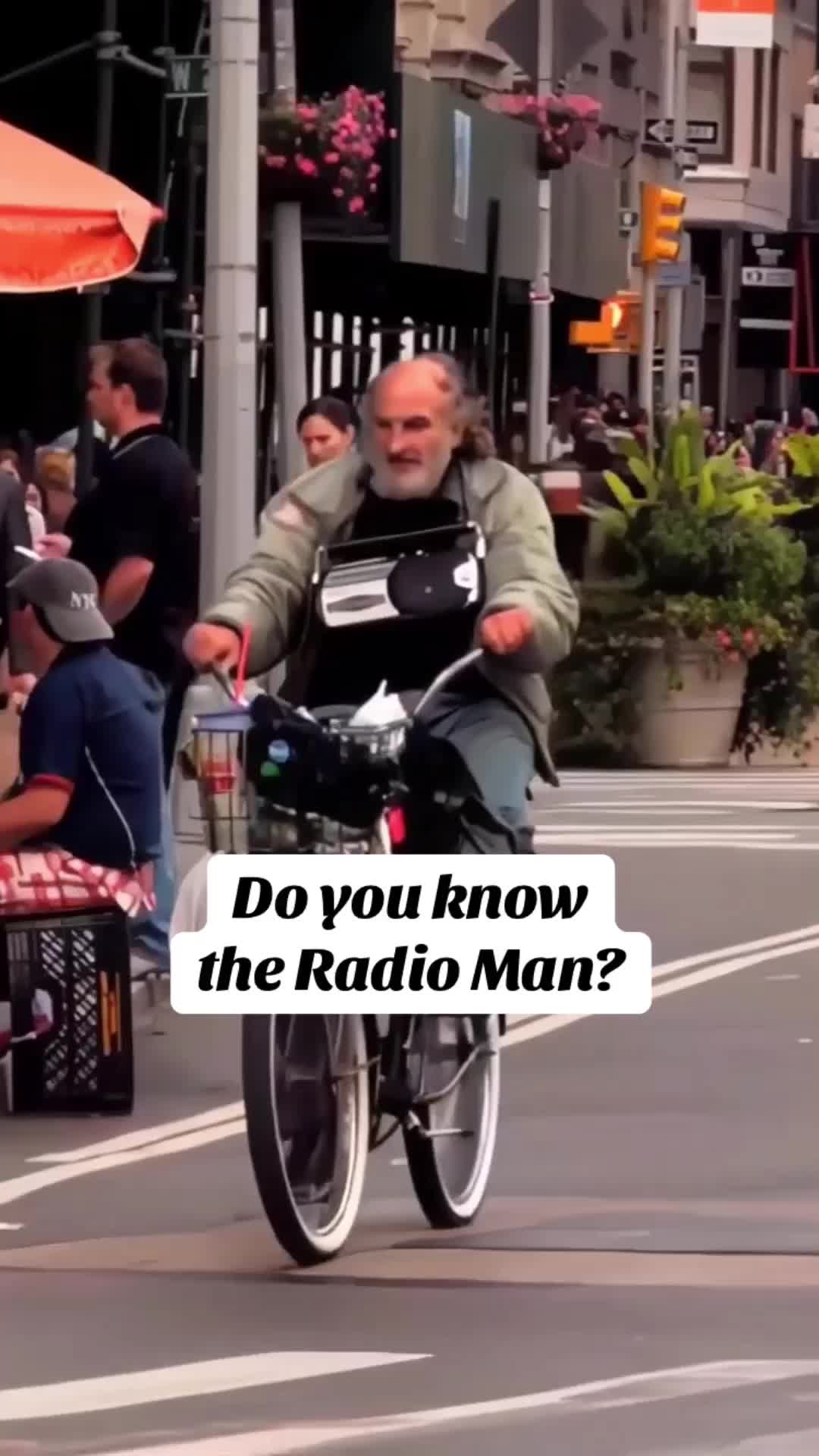 @Hollyweird