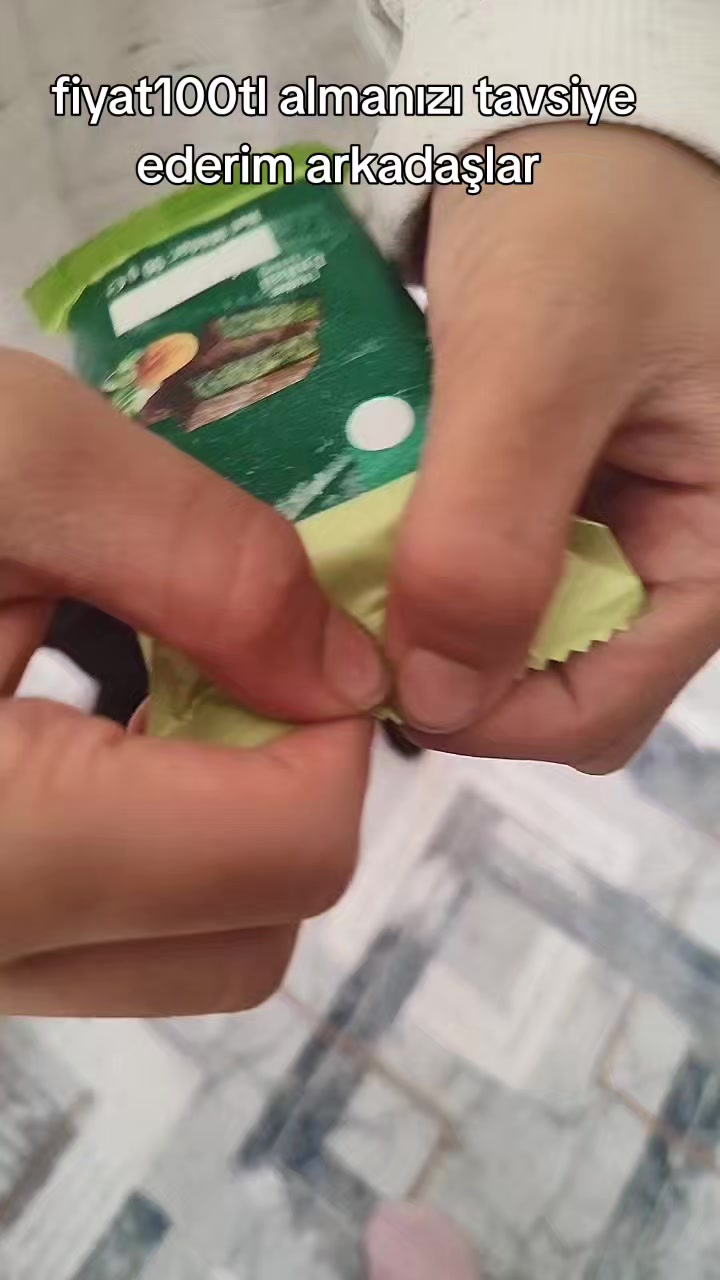 @&sup1;⁹⁰⁷