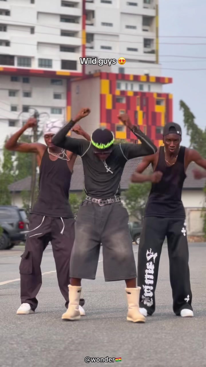 @🇬🇭wonder🧣thegreat👍