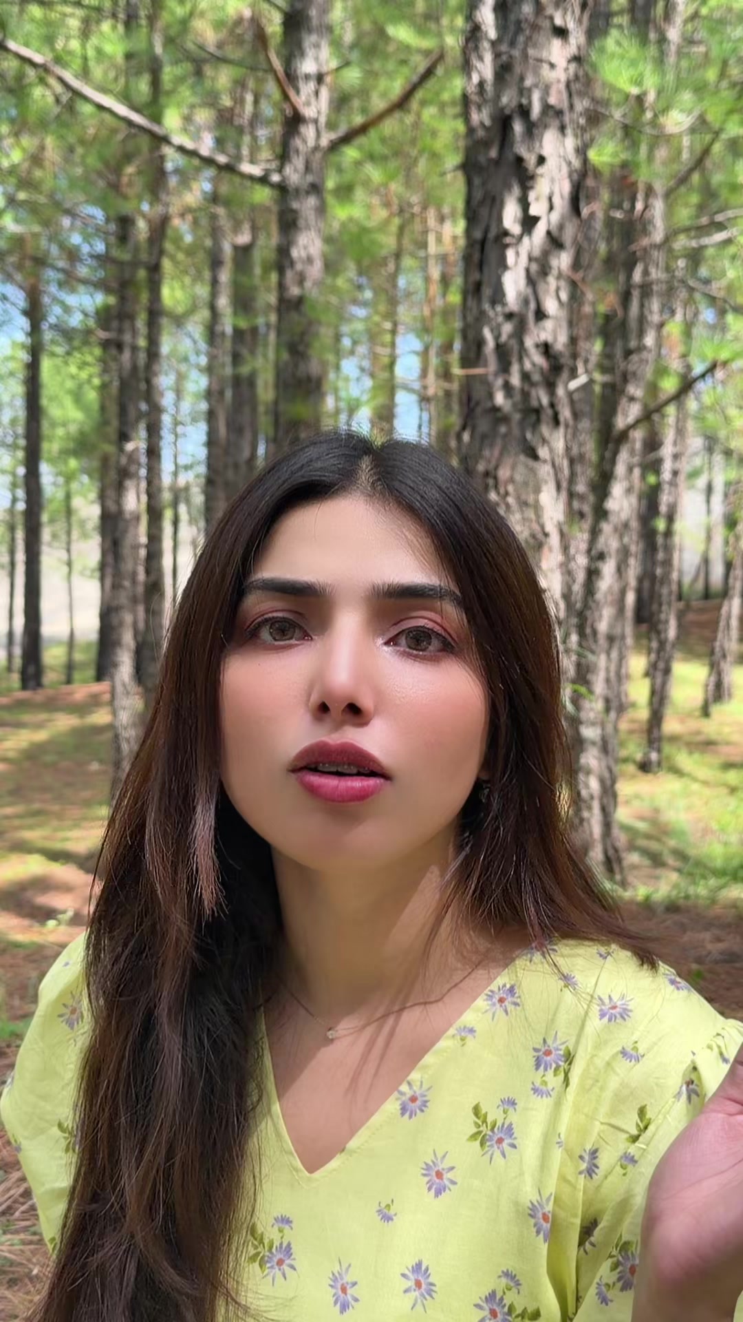 @Ayesha🖤
