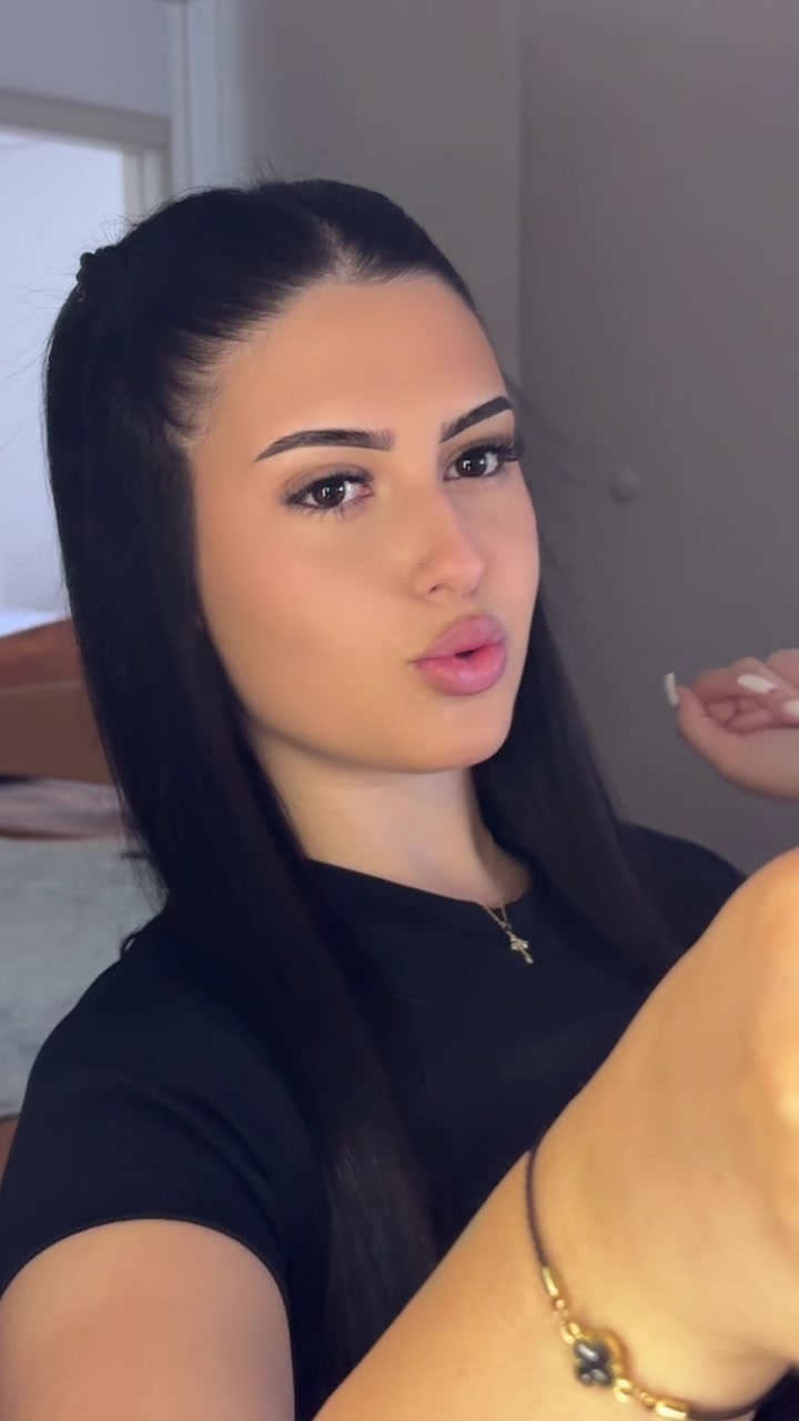 @ʟєɴʏ🍸