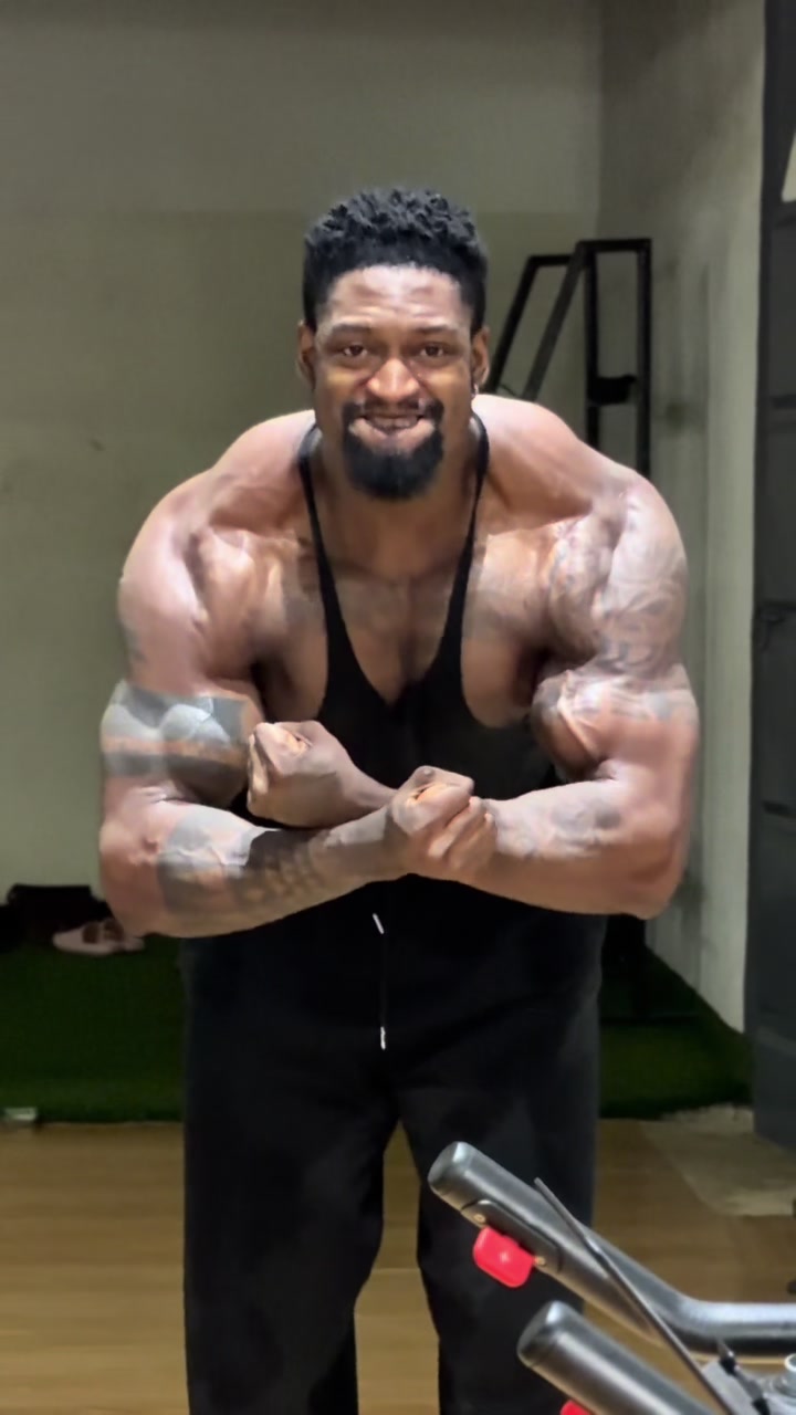 @papa_isalia