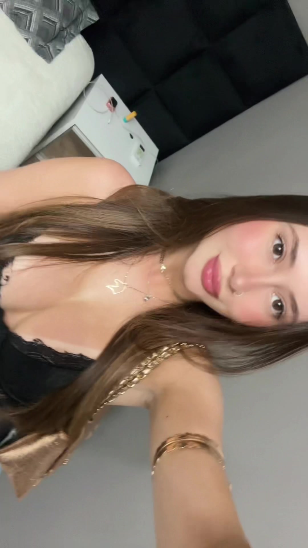 @larissa frança