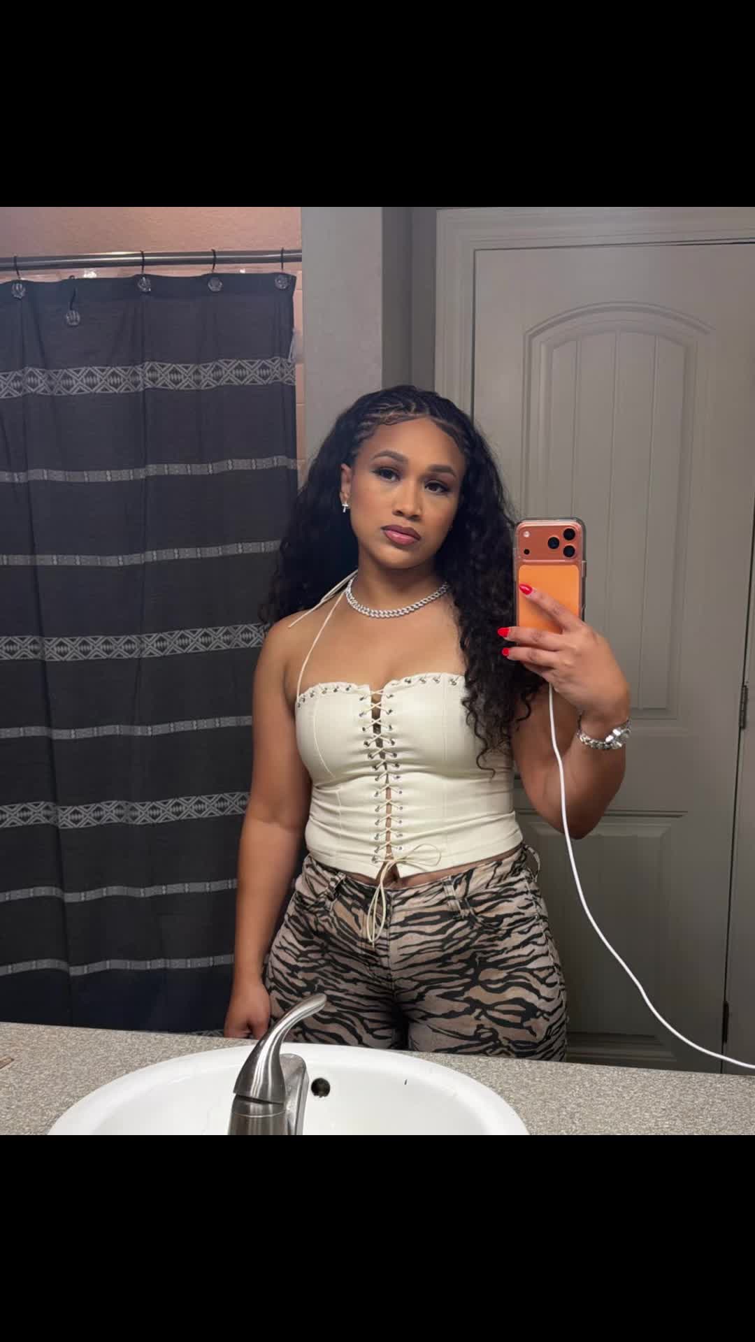 @joanelmary