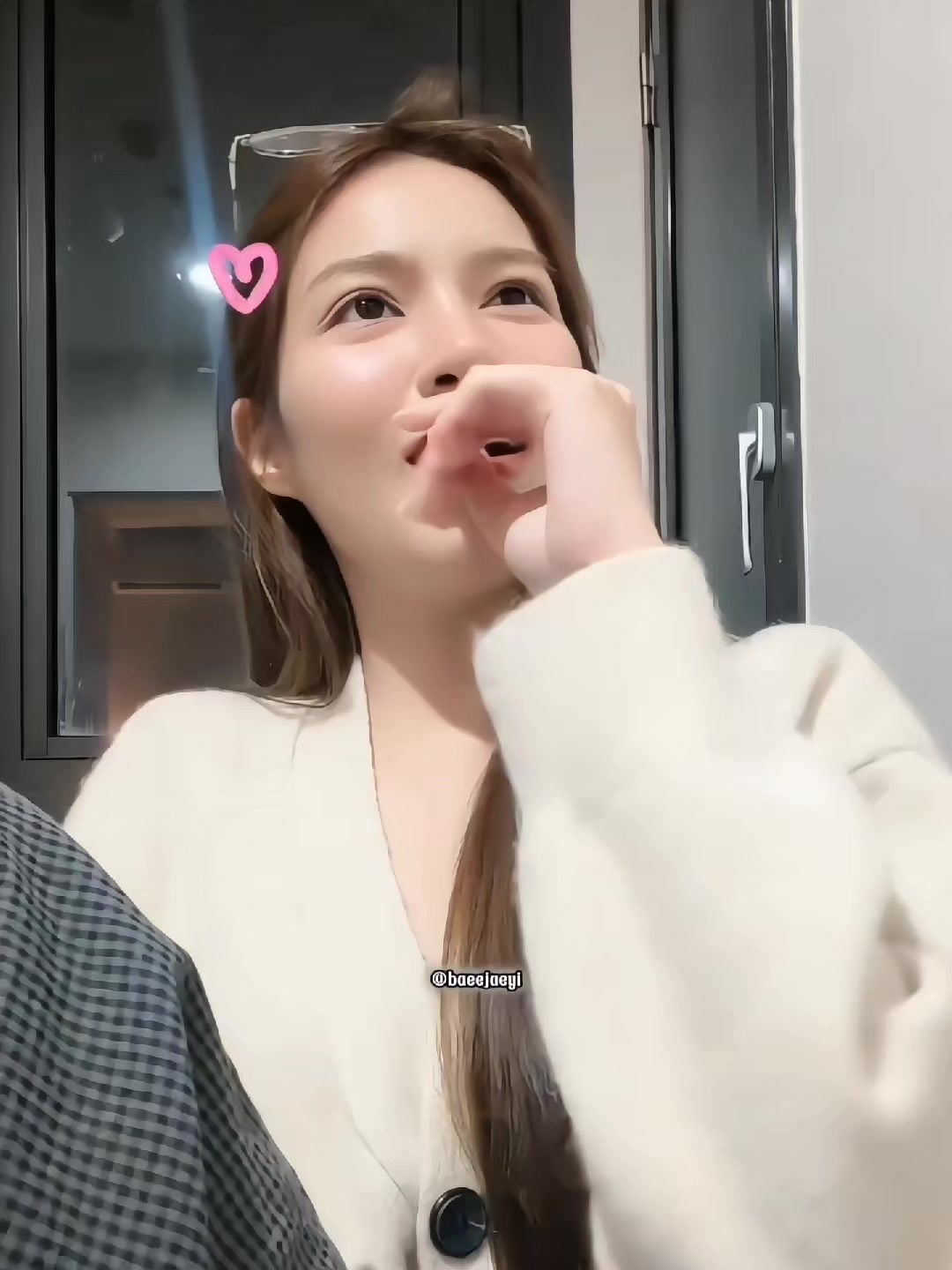 @baee
