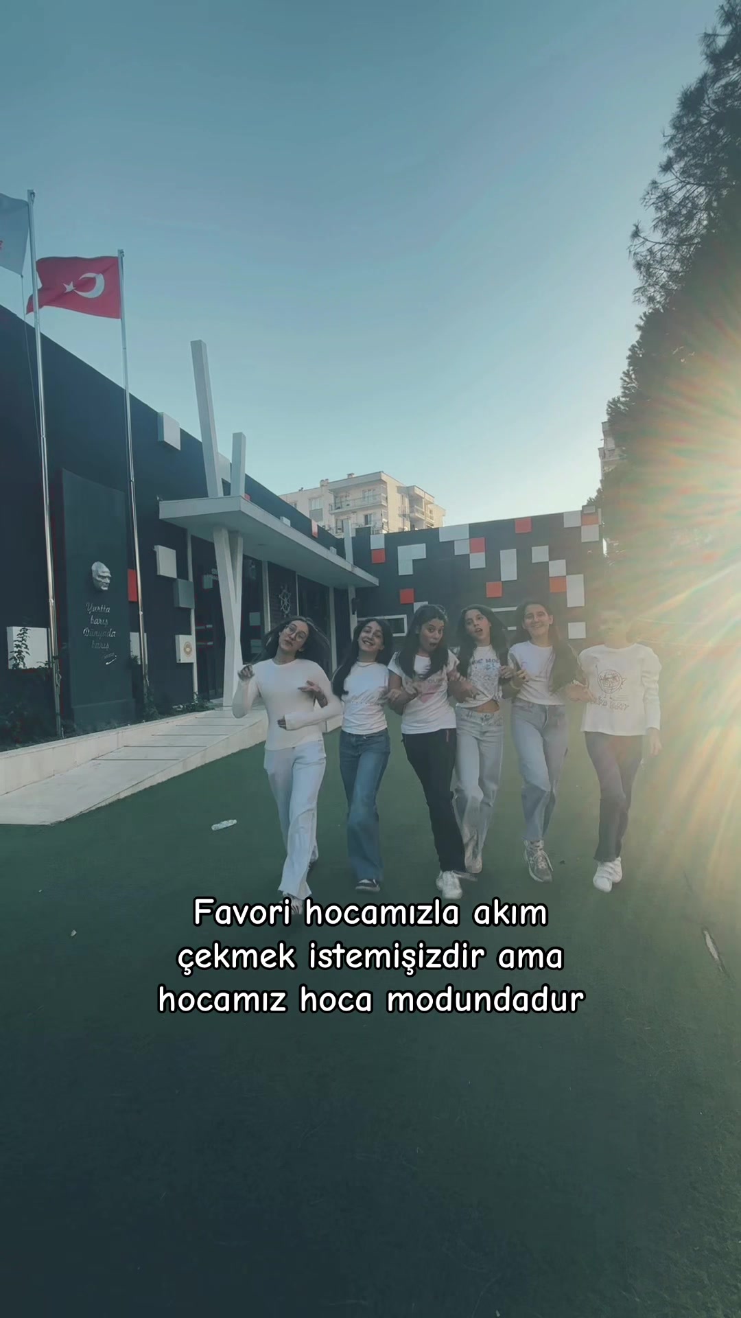 @Hira🦭