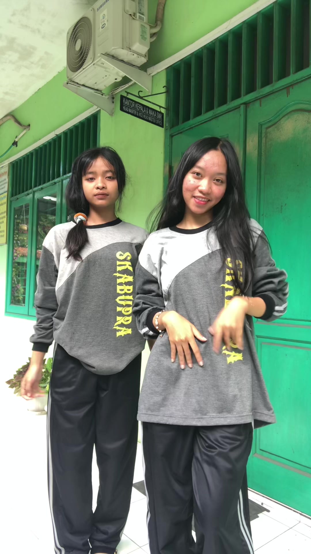 @prilled_f