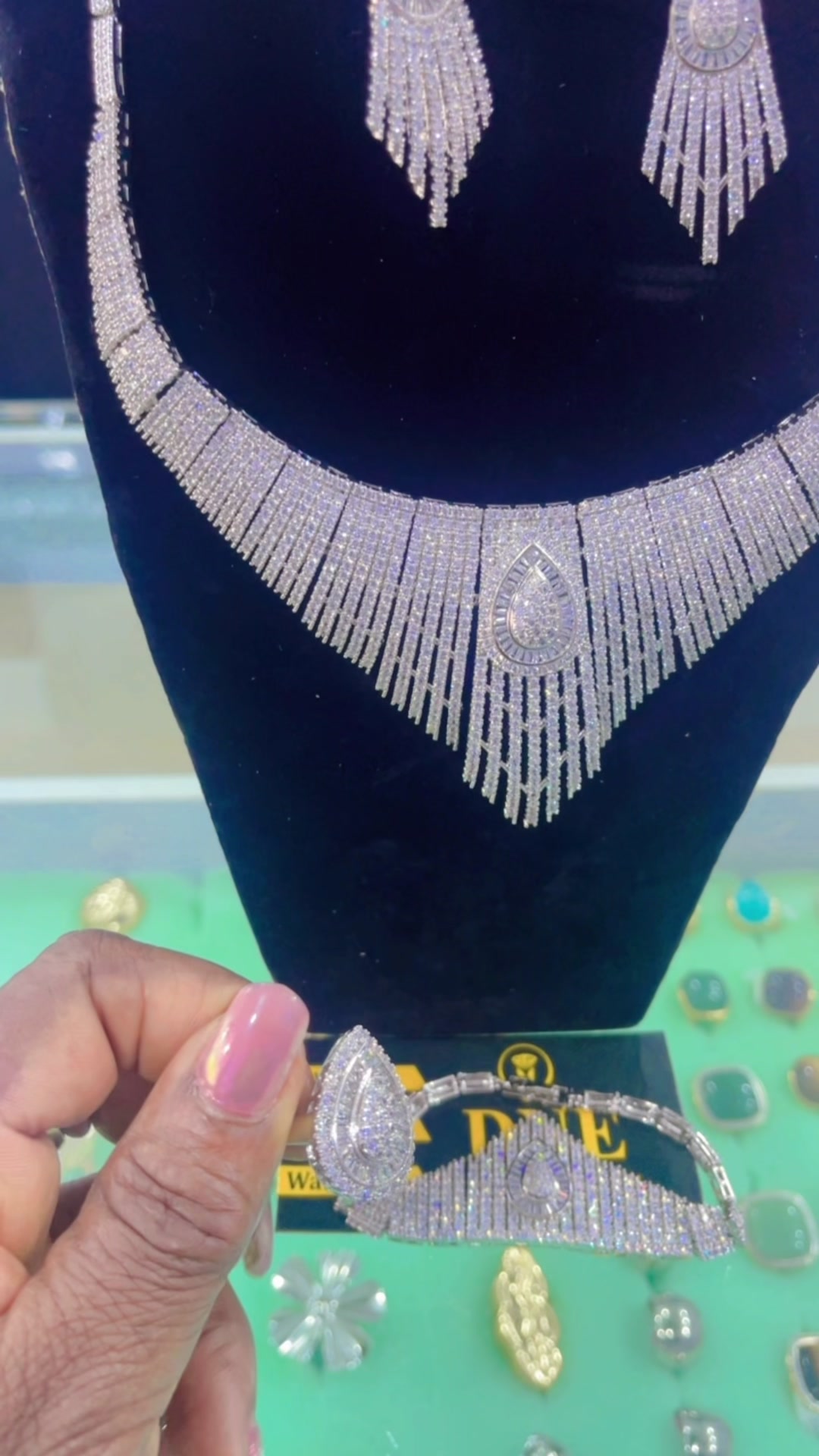 @DNE Jewelry Outlet