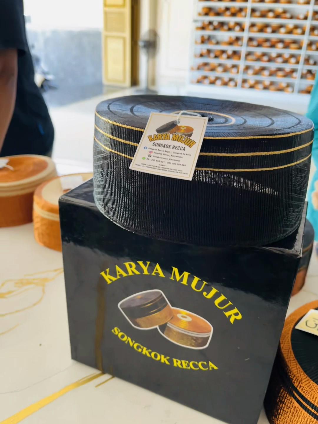 @Karya Mujur Songkok Recca