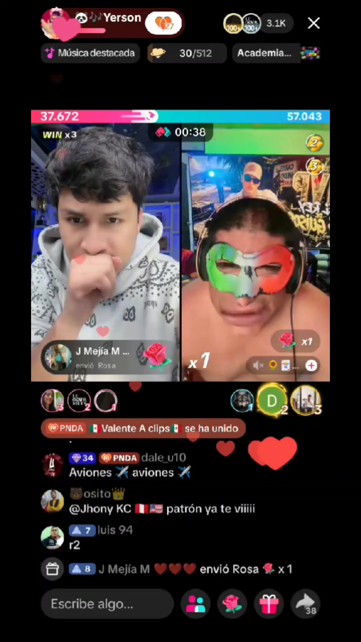 @Daniela 🐼🎶