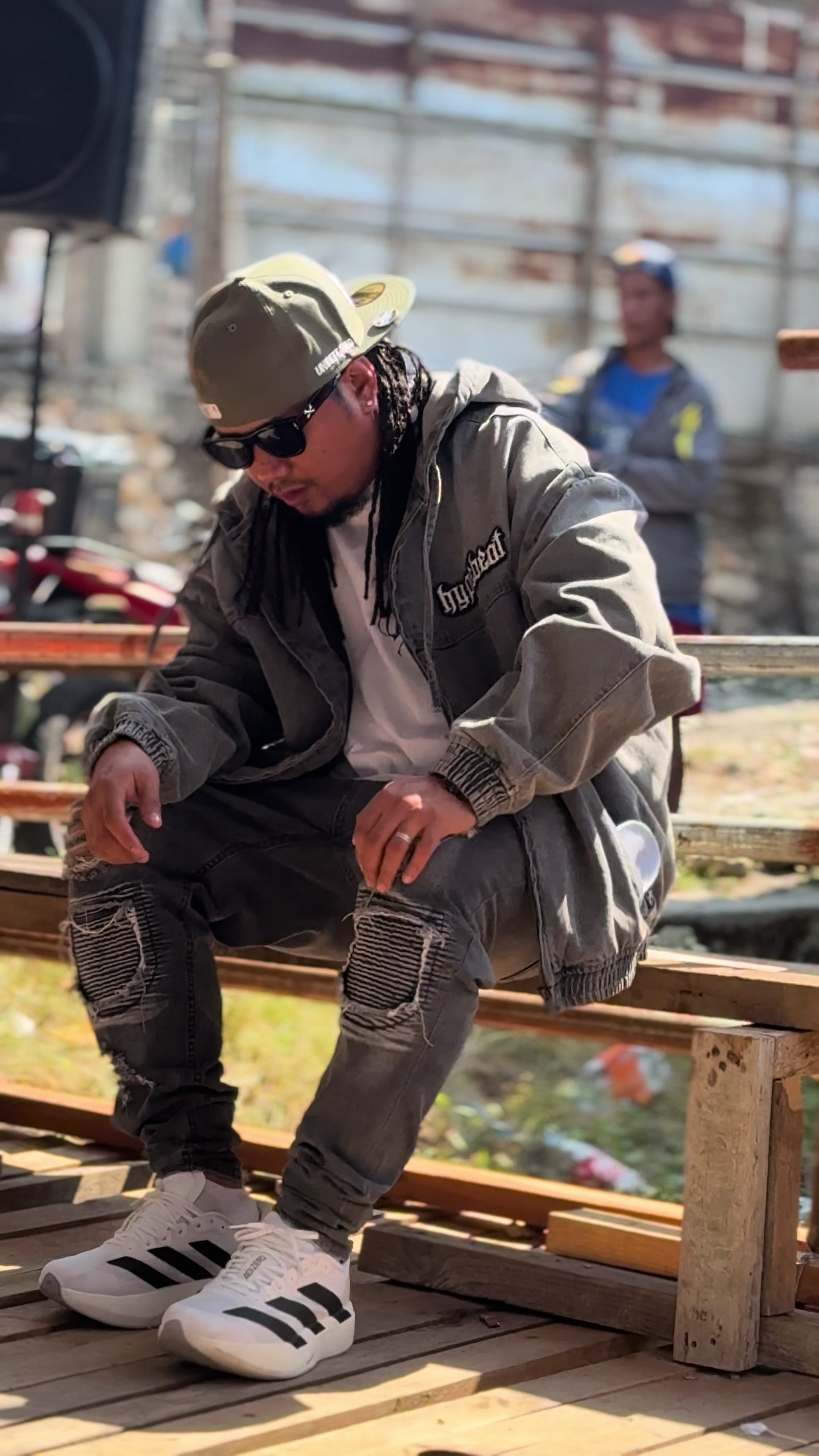 @HYPEBEAT CLOTHING