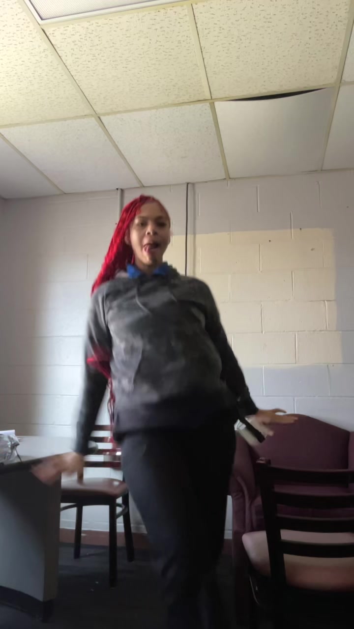 @msthuggiona