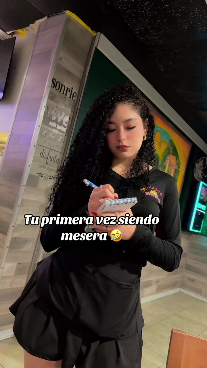 @🐝✨ℳ𝓪𝓻𝓲✨🐝