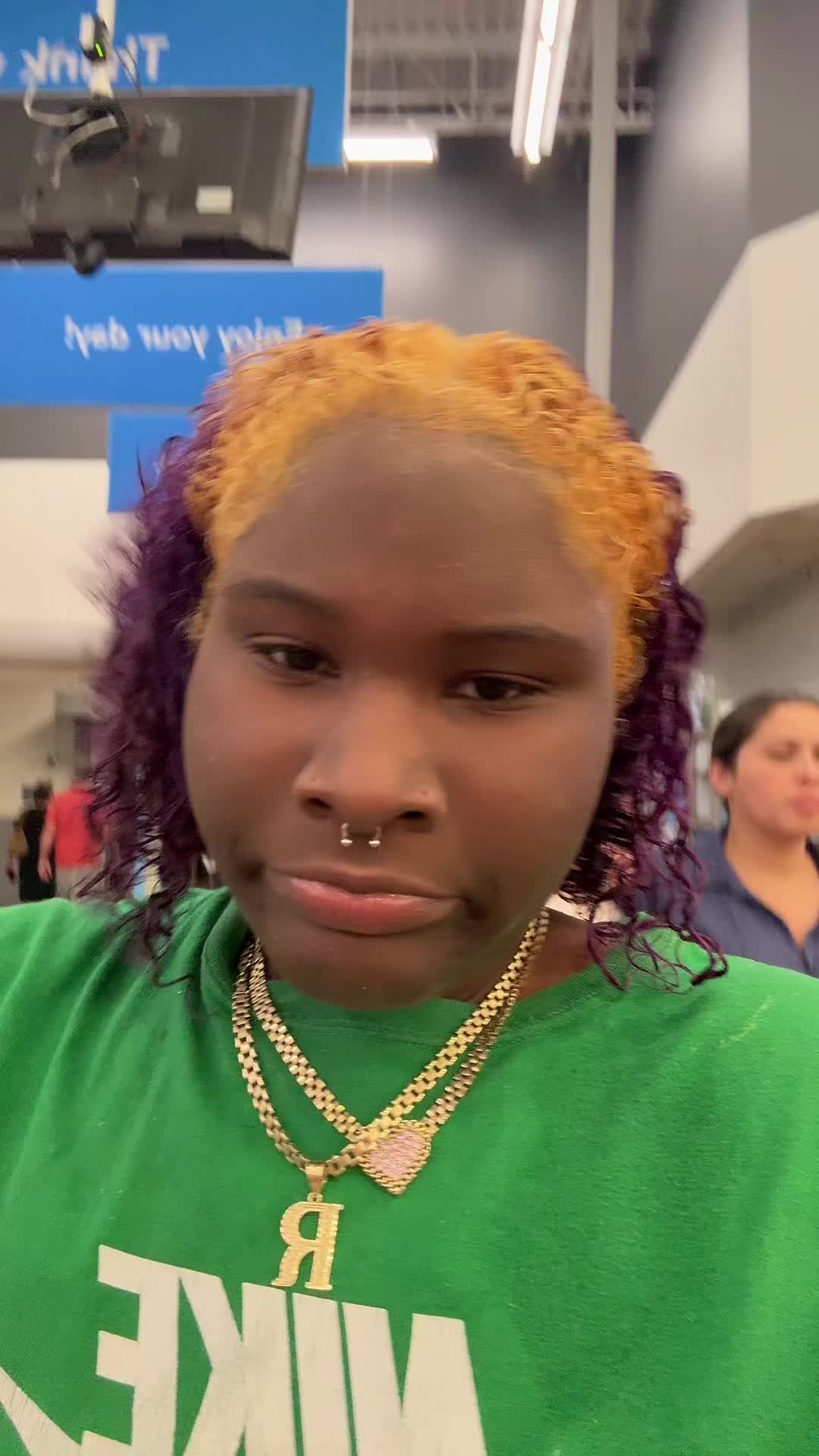 @thickerthanaasnicker 🍫