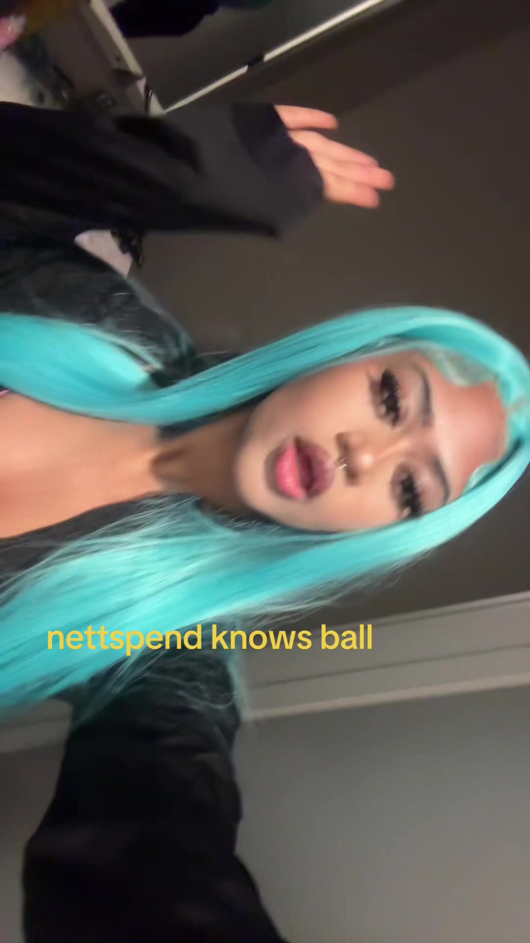 @nina