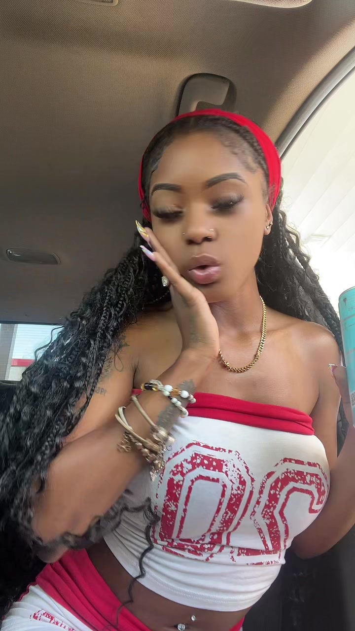 @THE barbie niya