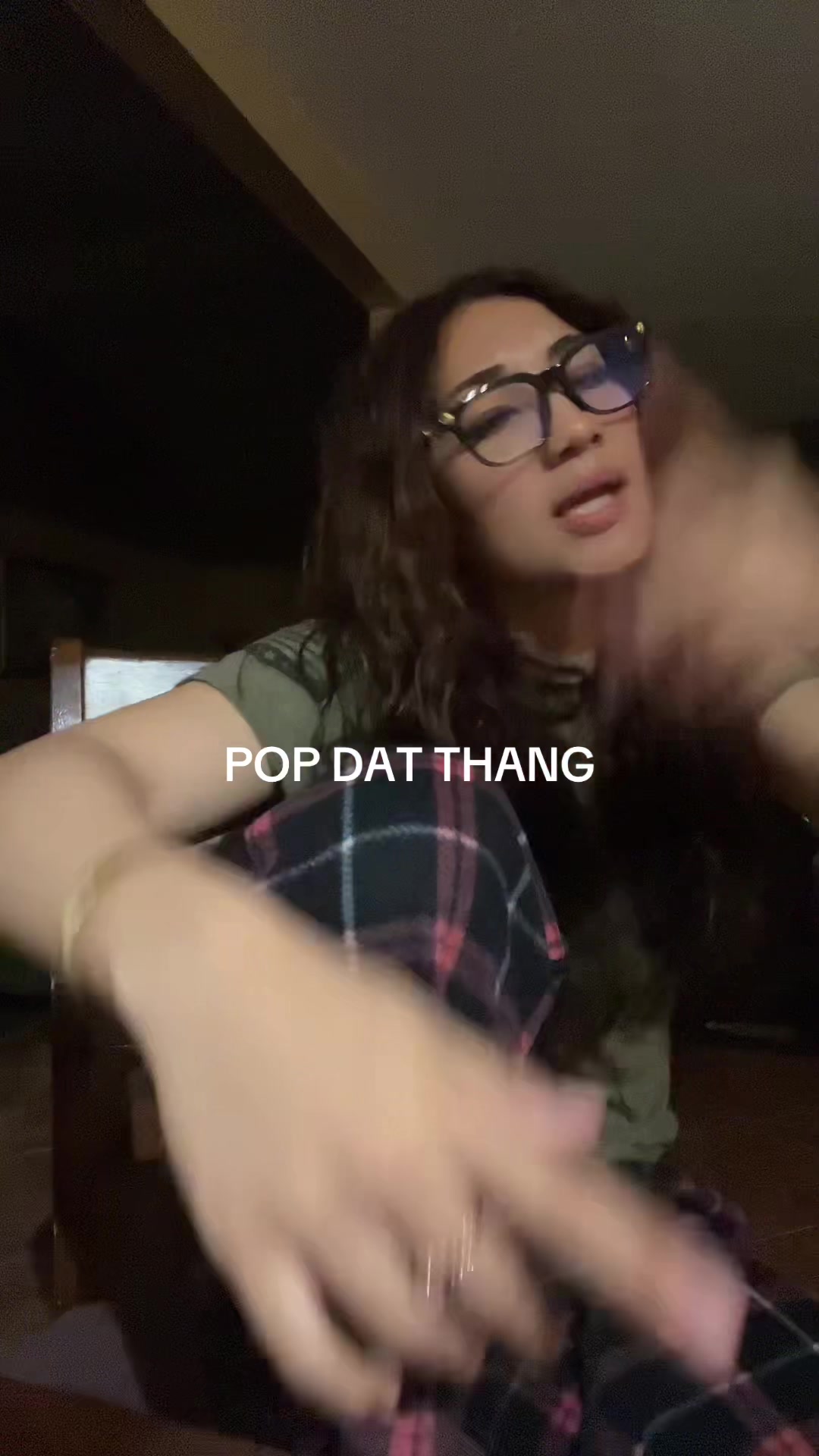 @⃟