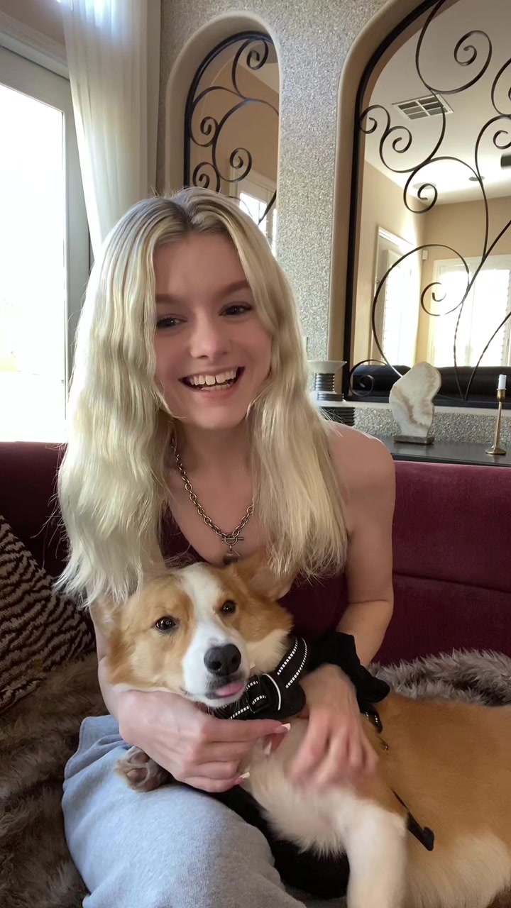 @sheshowsmore
