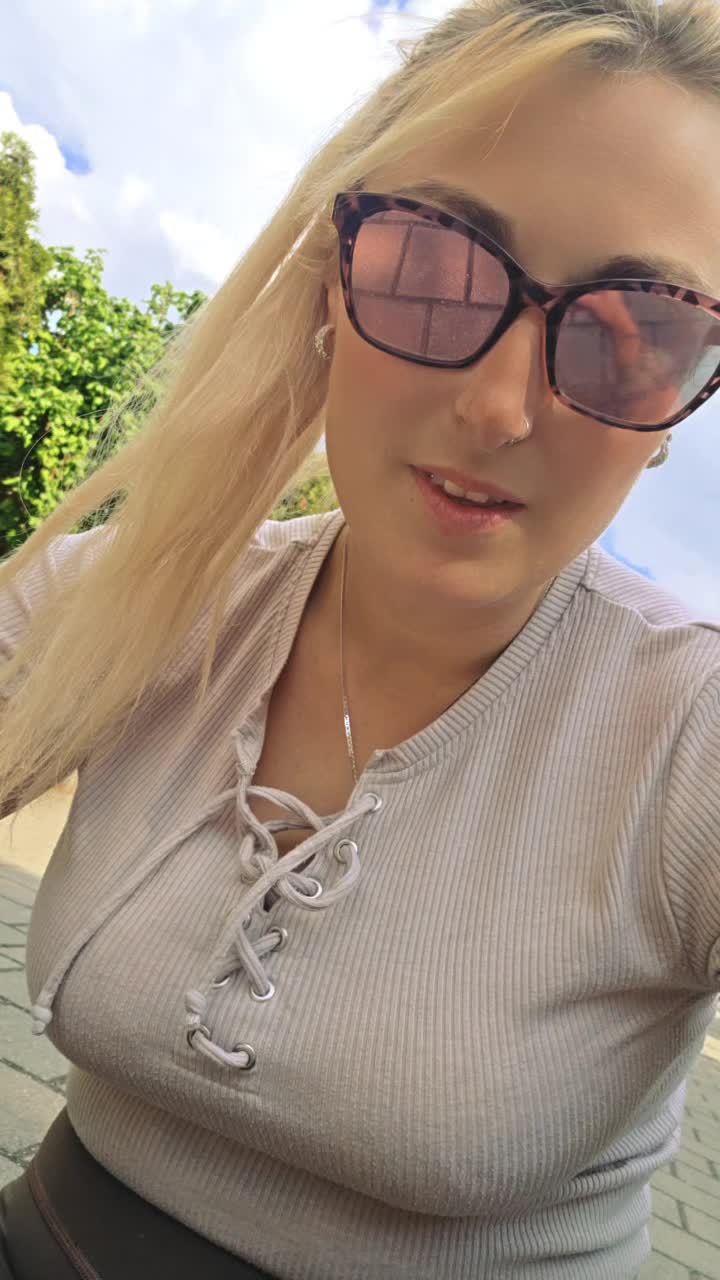 @♡꧁๓เгเ꧂♡
