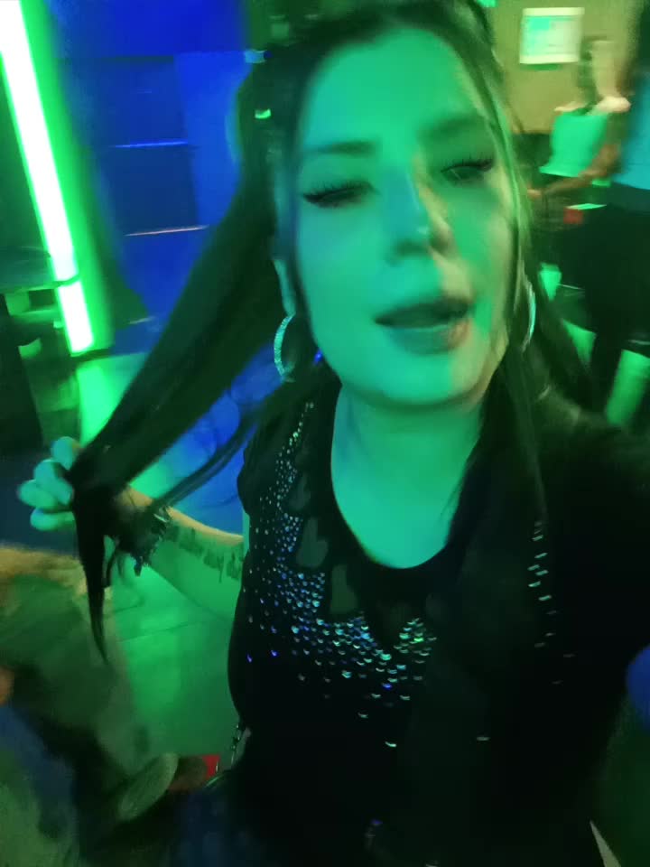@SARA ROXY