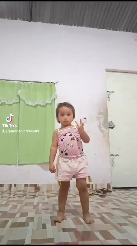 @<3