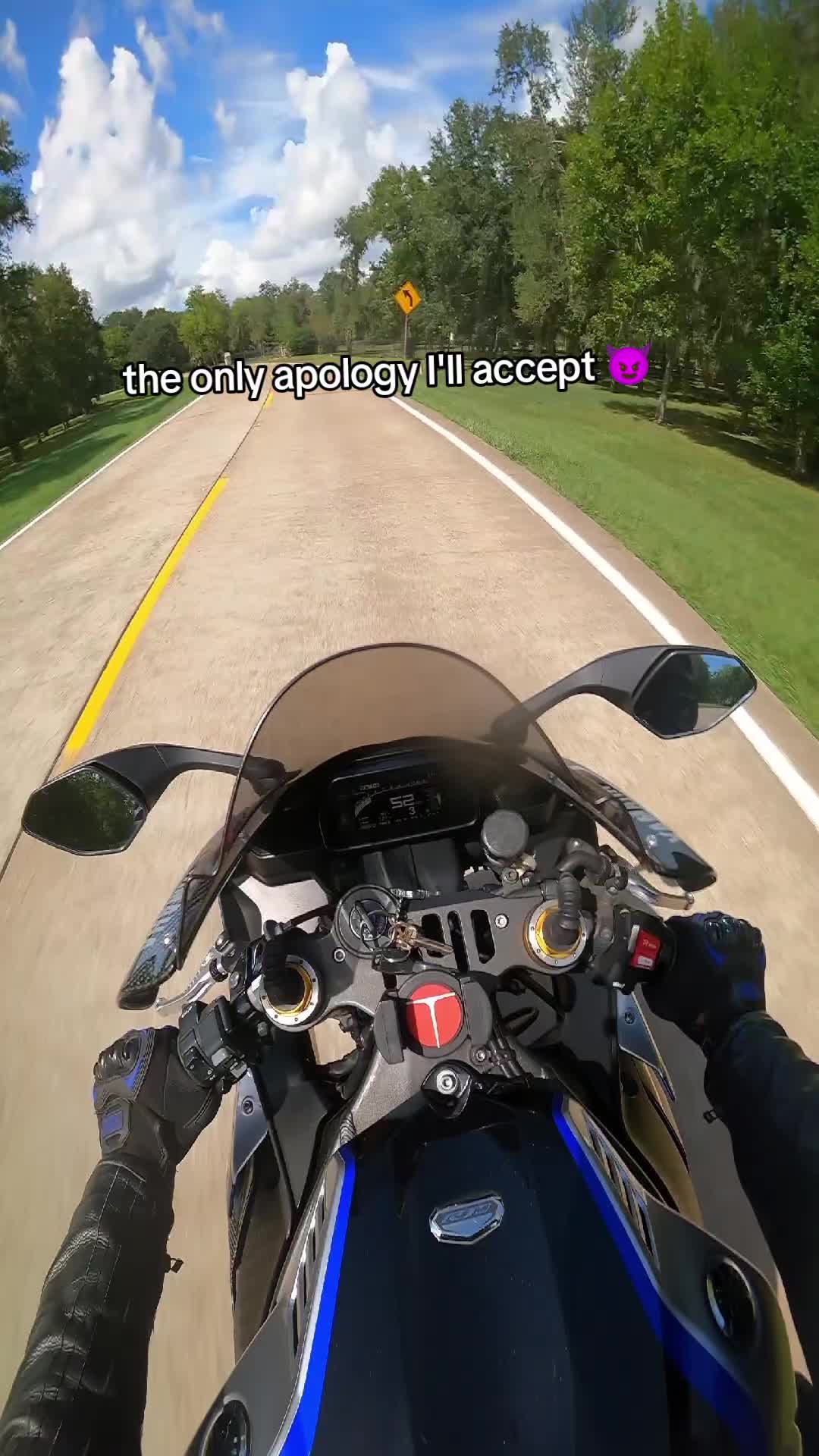 @Lakeshore Biker