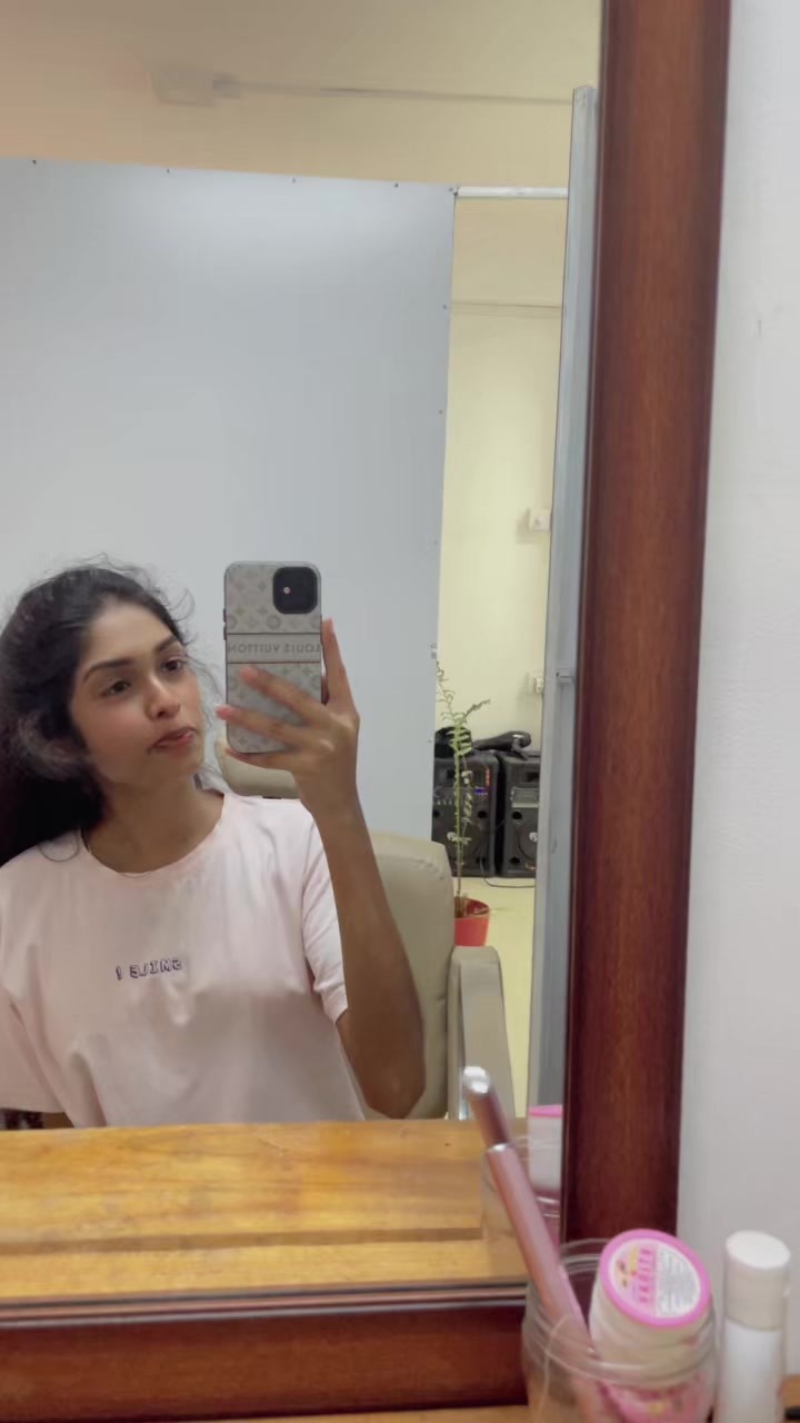 @"𝓐𝓫𝓱𝓲 𝓰𝓲𝓻𝓵 🎀🤍"