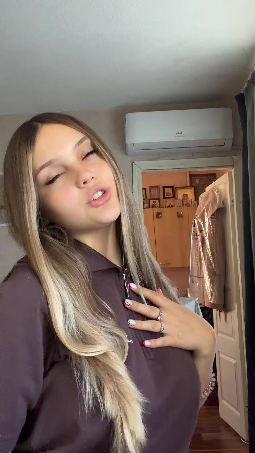 @KiraDreamGirl