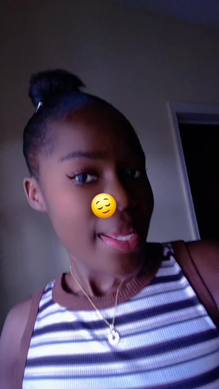 @👸 Rouvie