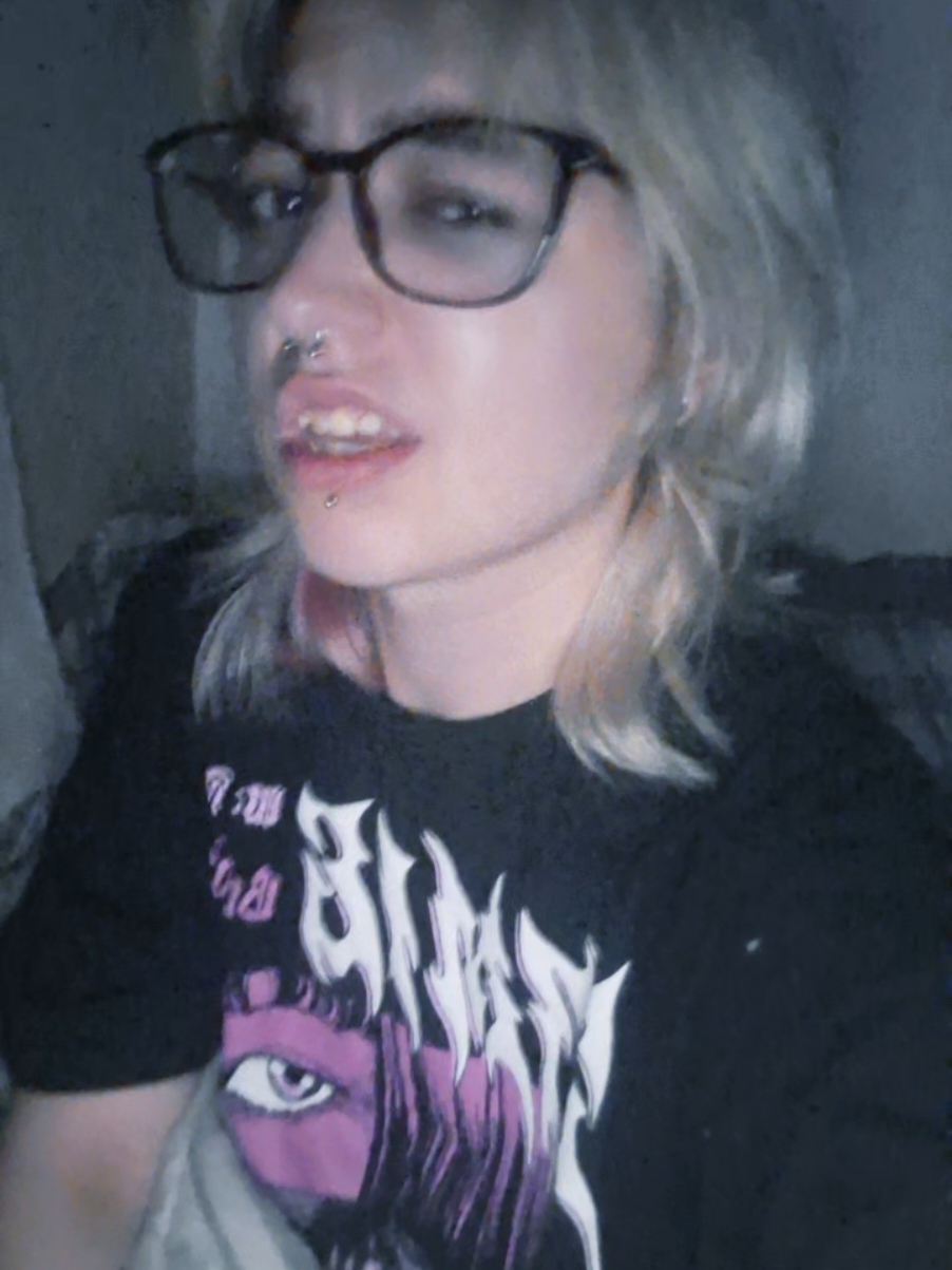 @ash✮♱