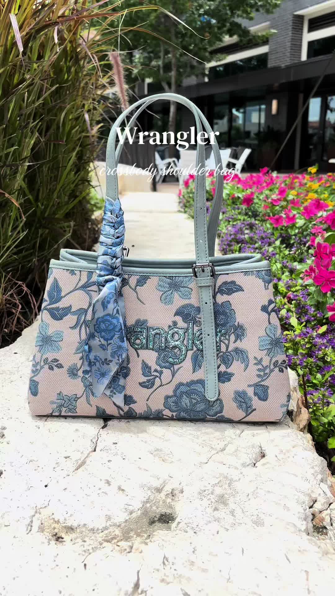 @bagsofthewest
