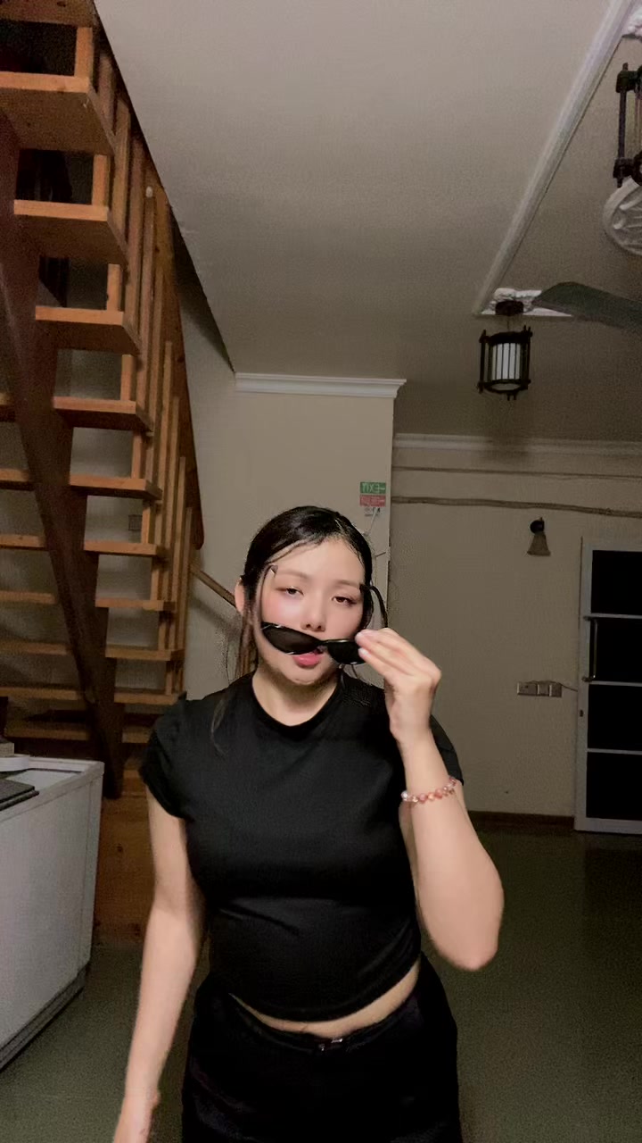 @Sangita ᥫ᭡
