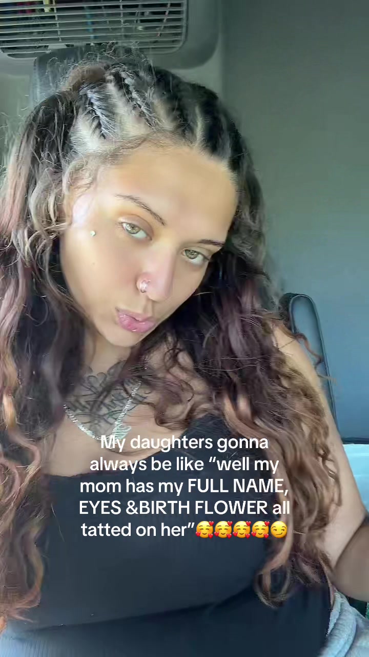 @Moni🪐🥀