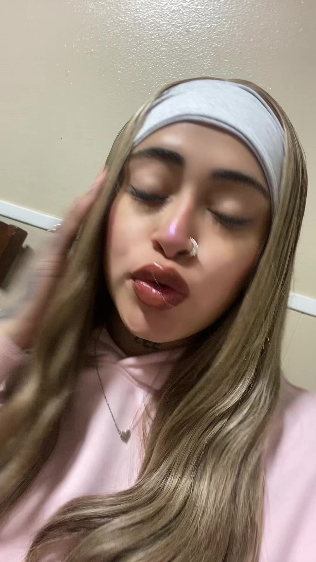 @zaa.ylla