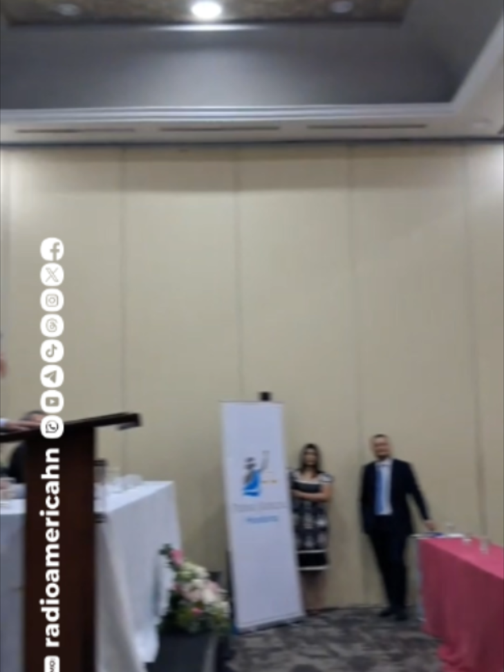 @Radio América Honduras