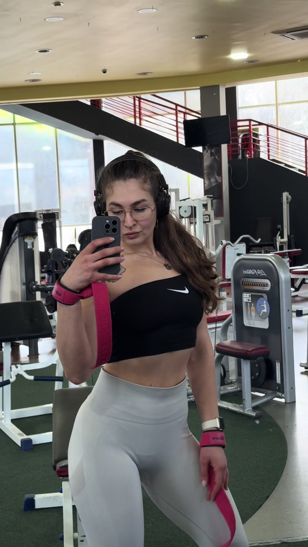 @Lelia Kaurova