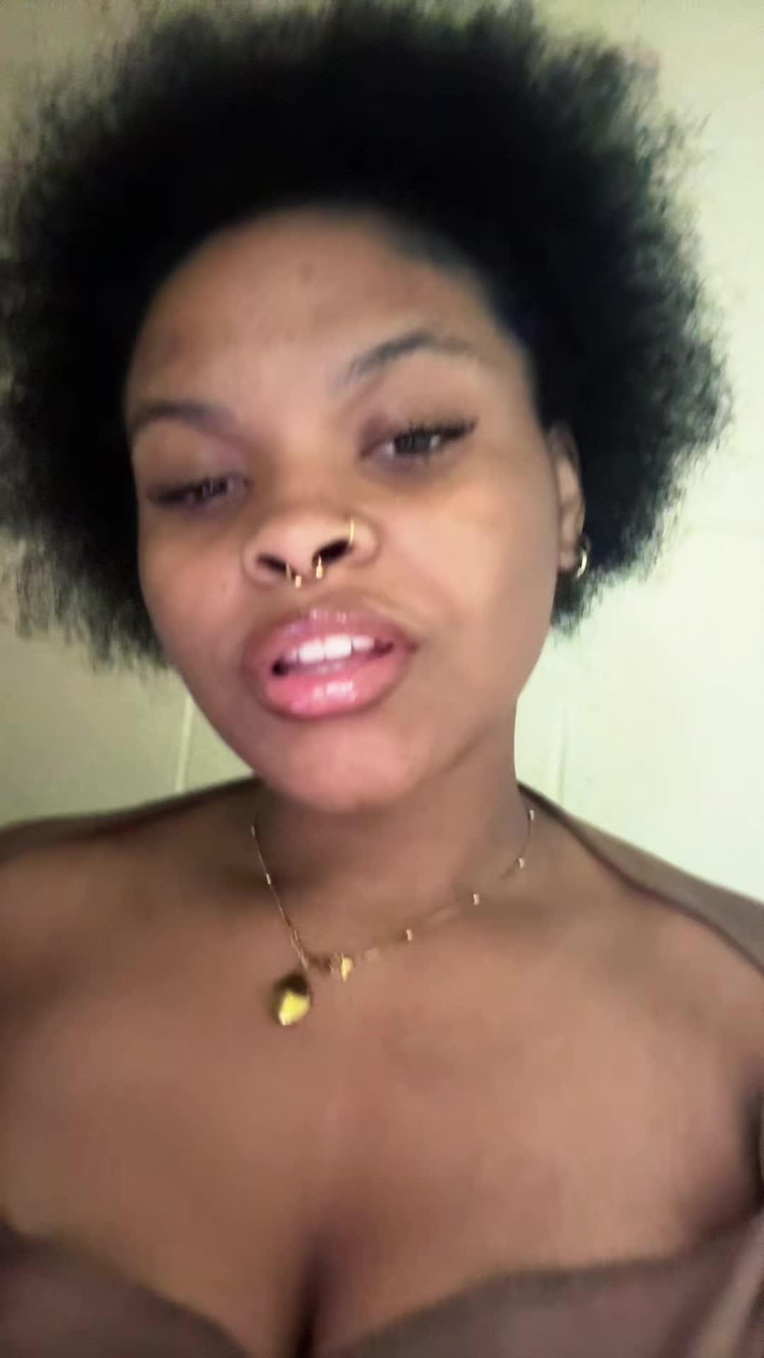 @️
