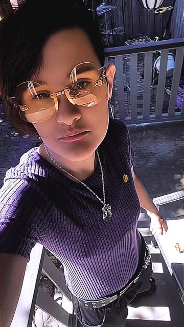 @ʜᴇʟʟᴏ I'm Chee💙 🧷🆘🇺🇸