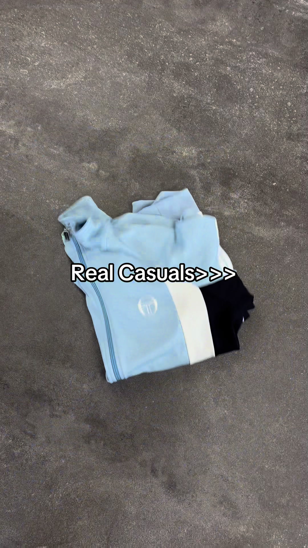 @followvintageecasuals