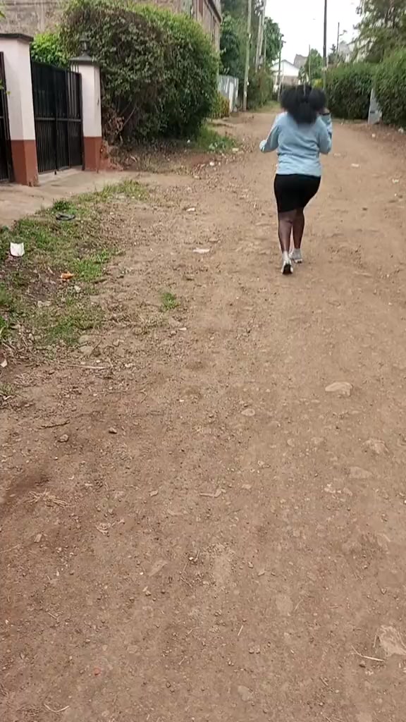 @Ivonne Clara🇰🇪