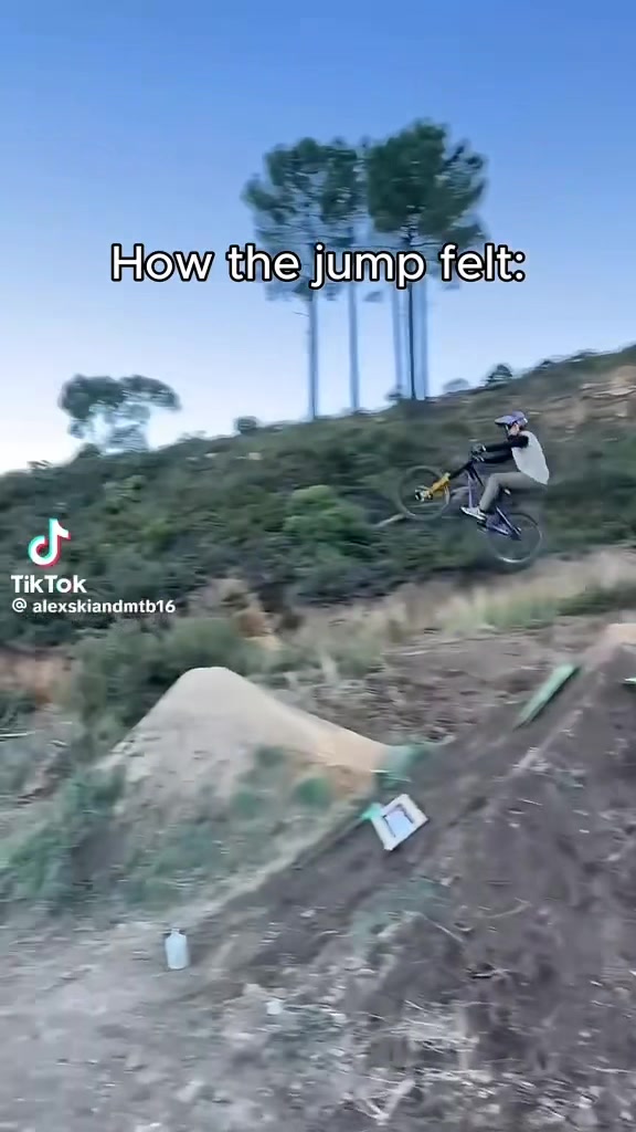 @galypopsbiking