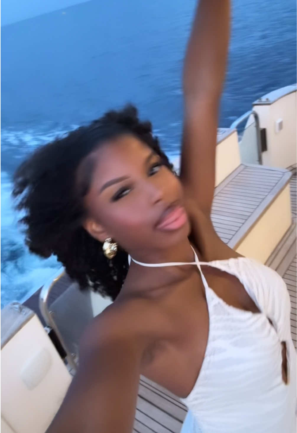 @KANELLE UNRULY
