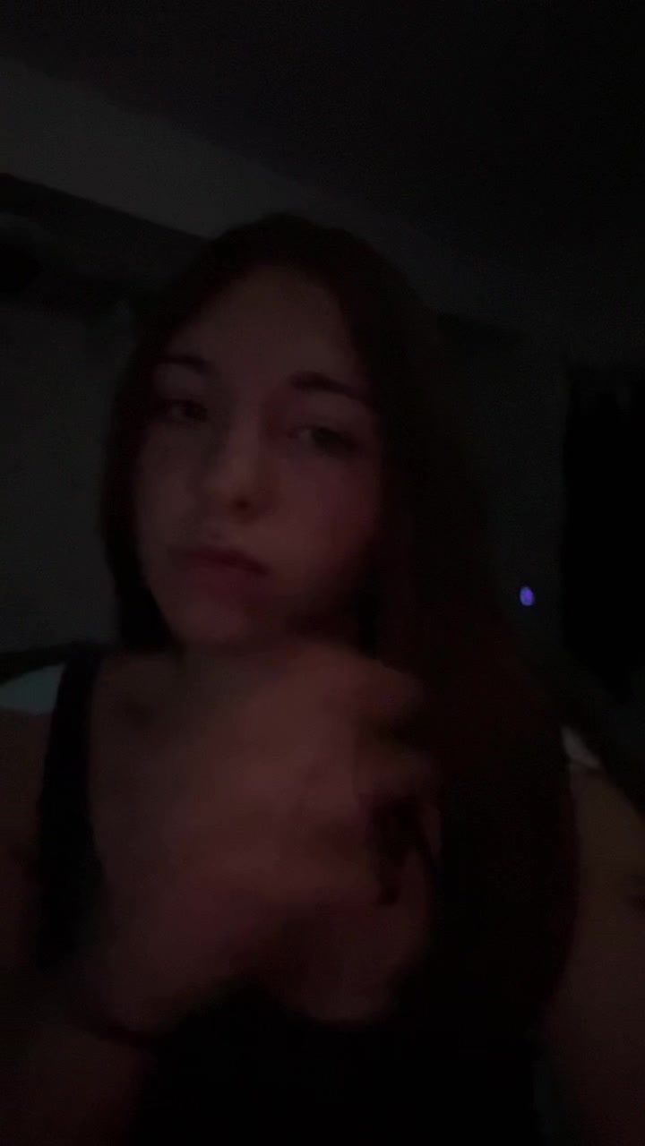 @Laripariiii
