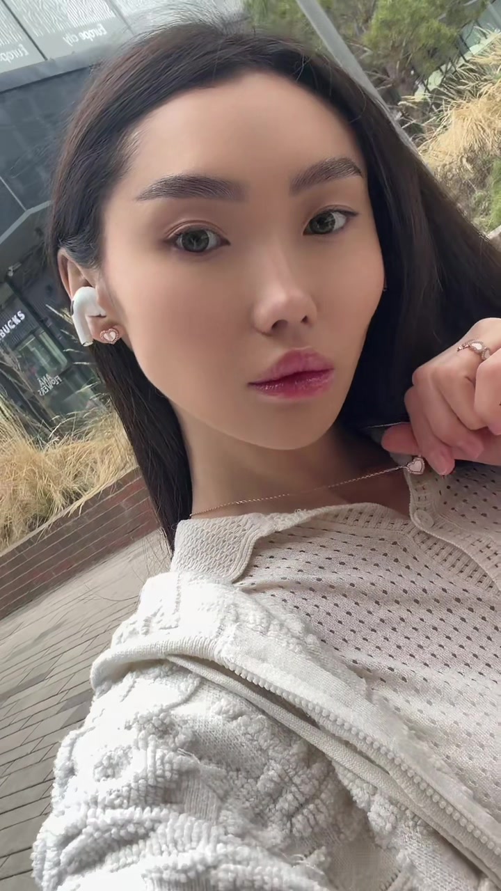 @7